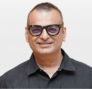Ar. Praveen Bavadekar